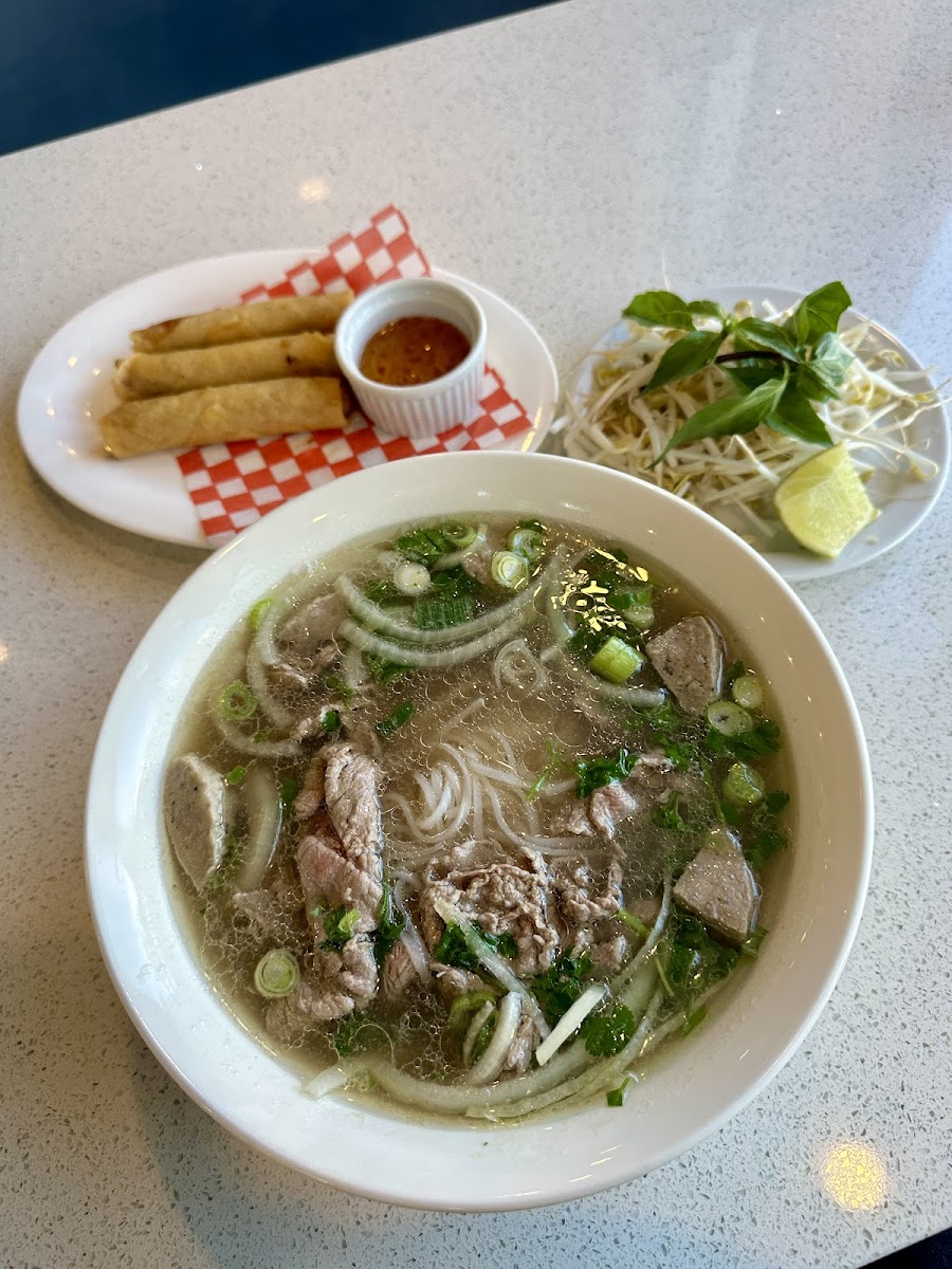 Banner Binh Vietnamese Restauraunt 03